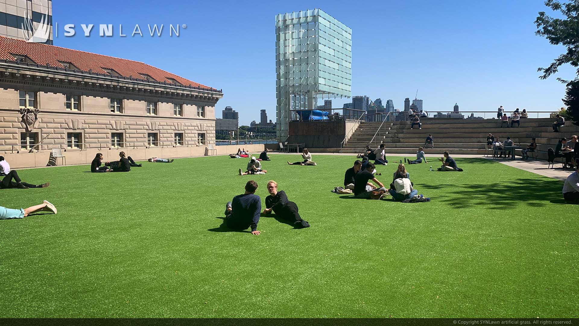SYNLawn-rooftop-courtyard-artificial-grass-01